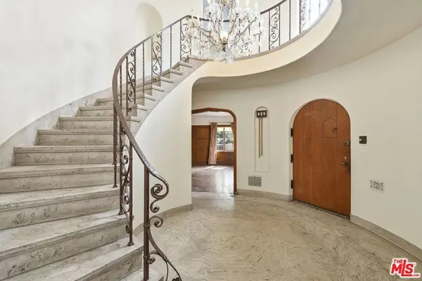 1140 Benedict Canyon DR, Beverly Hills, CA 90210