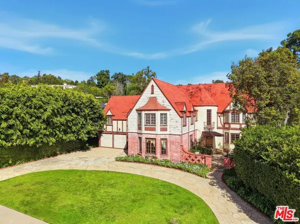 1140 Benedict Canyon Dr, Beverly Hills, CA 90210