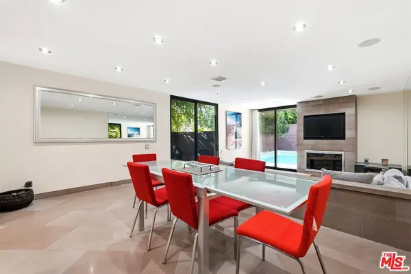 1033 Carol Dr #T16, West Hollywood, CA 90069