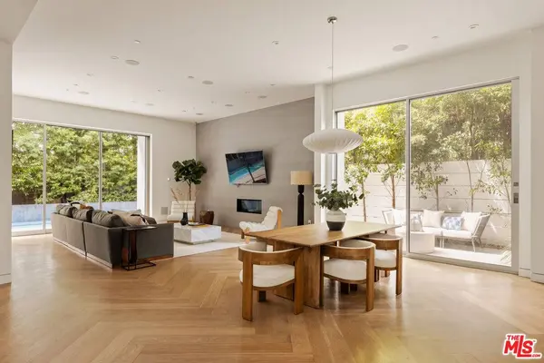 721 N Vista St, Los Angeles, CA 90046