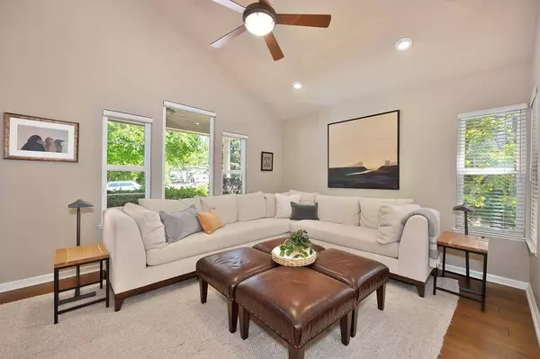 815 La Paz DR, Davis, CA 95618