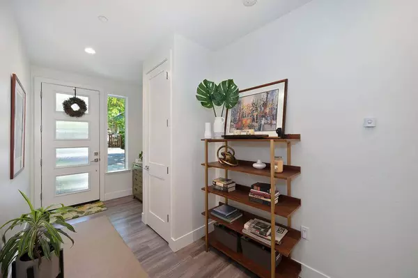 1815 T ST, Sacramento, CA 95811