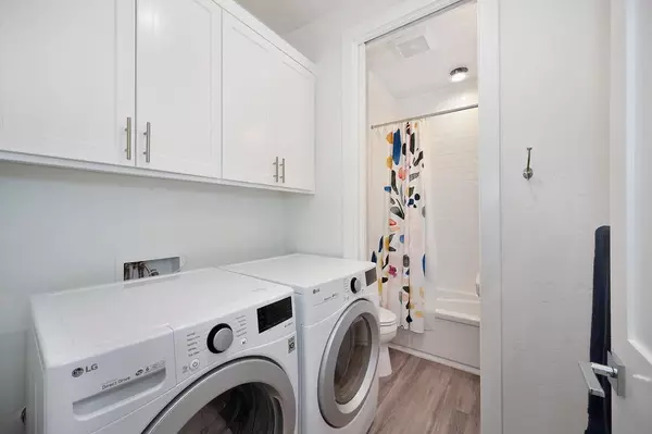 1815 T ST, Sacramento, CA 95811