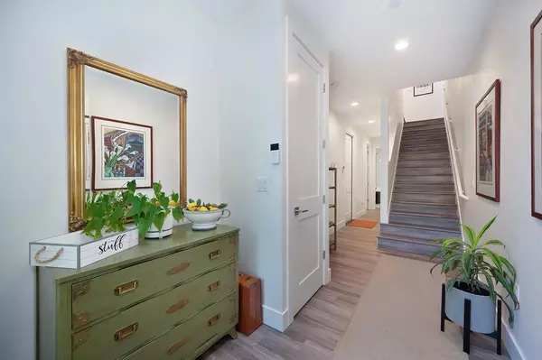 1815 T ST, Sacramento, CA 95811