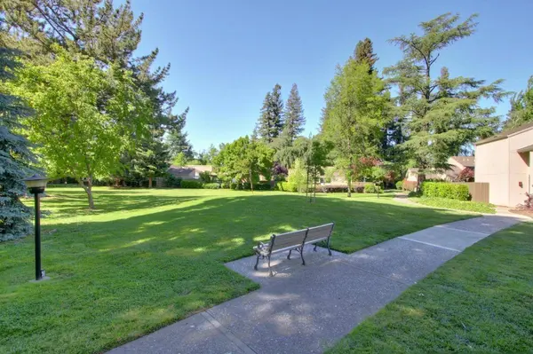 1182 Vanderbilt WAY, Sacramento, CA 95825