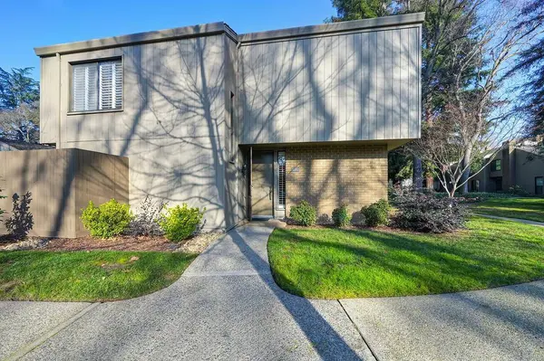 1182 Vanderbilt WAY, Sacramento, CA 95825