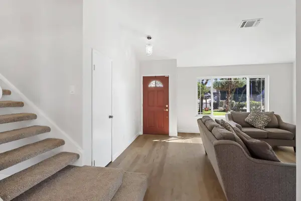 10049 Elgin River CT, Rancho Cordova, CA 95670