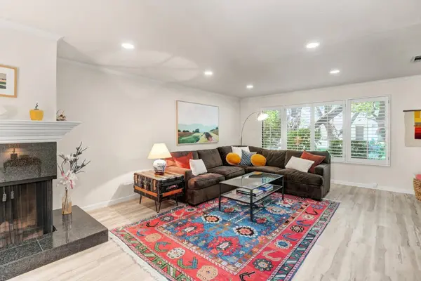 1063 Commons DR, Sacramento, CA 95825