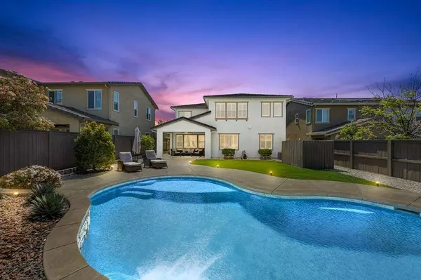 893 Calico CT, Rocklin, CA 95765