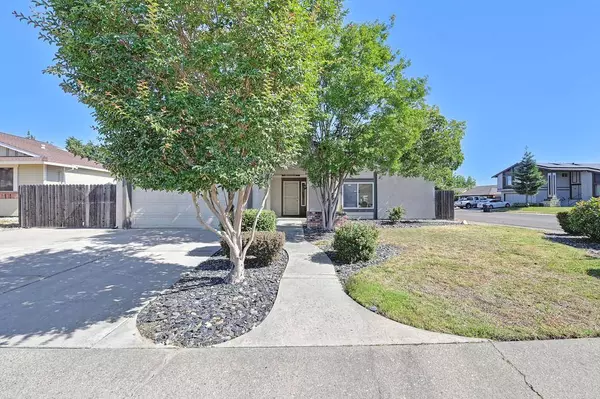 1266 Poplar LN, Lincoln, CA 95648