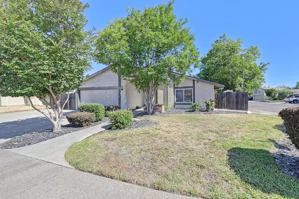 1266 Poplar LN, Lincoln, CA 95648