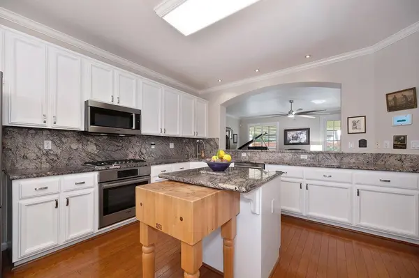 1833 San Gabriel ST, Roseville, CA 95747