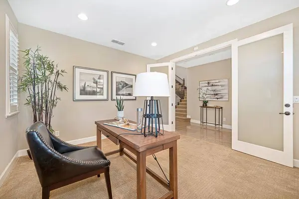 936 Anvil CIR, Rocklin, CA 95765