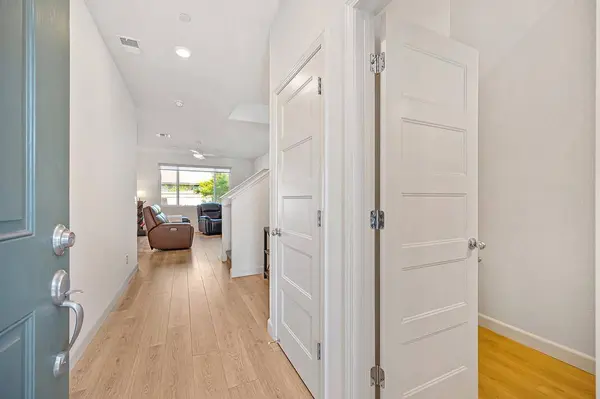 6128 Mehrten CIR, Rocklin, CA 95765
