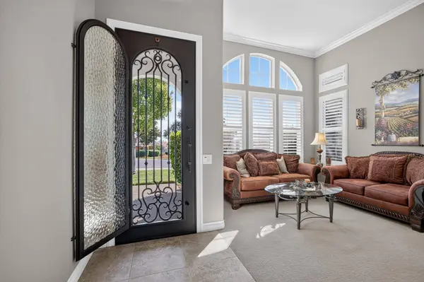 4160 Tahoe Vista DR, Rocklin, CA 95765