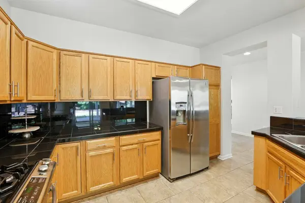 1910 Starview LN, Lincoln, CA 95648