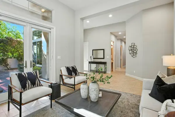 1969 Eagle Glen DR, Roseville, CA 95661