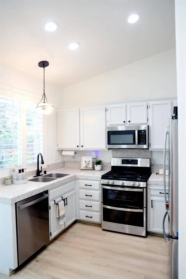 106 Mcnamee DR, Folsom, CA 95630