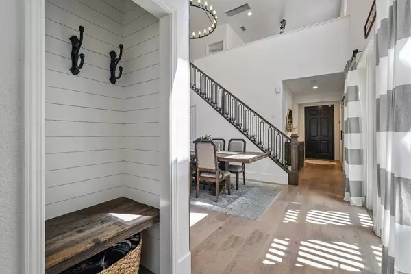 1082 Smith WAY, Folsom, CA 95630