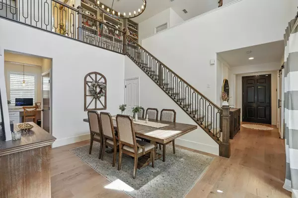 1082 Smith WAY, Folsom, CA 95630