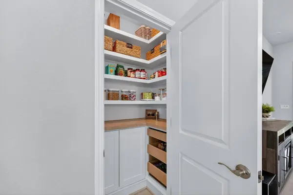 8016 Clear Springs PL, Roseville, CA 95747