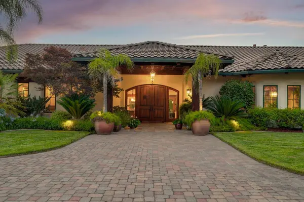 5905 Barton RD, Loomis, CA 95650