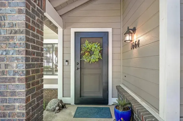 1664 Ashford DR, Roseville, CA 95661