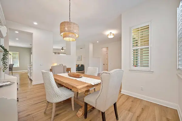 534 Sawka DR, Auburn, CA 95603