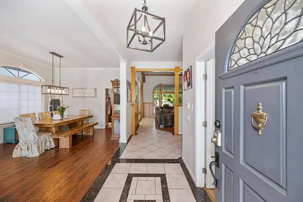 320 Emerson Court, Roseville, CA 95661