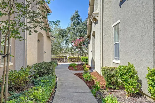 1103 Esplanade CIR, Folsom, CA 95630