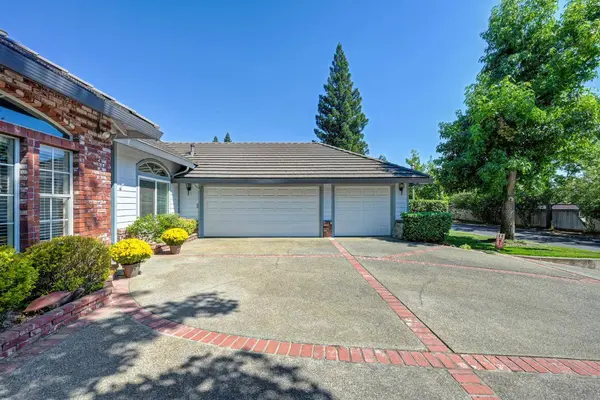 320 Emerson Court, Roseville, CA 95661
