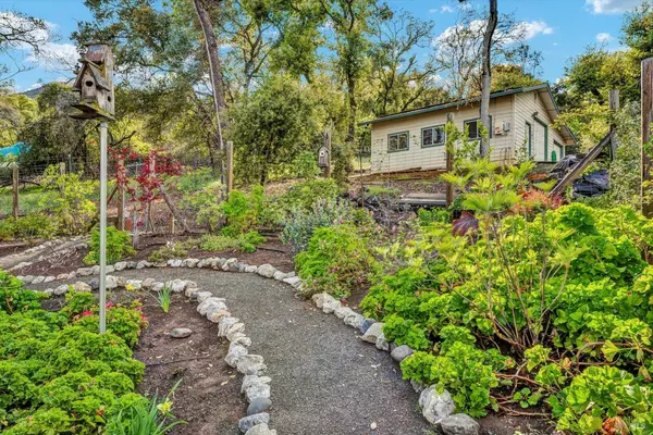 2465 Eastlake DR, Kelseyville, CA 95451