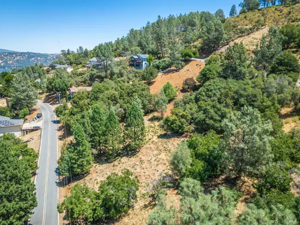 3126 Edgewood DR, Kelseyville, CA 95451