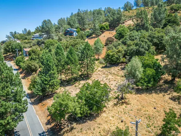 3126 Edgewood DR, Kelseyville, CA 95451