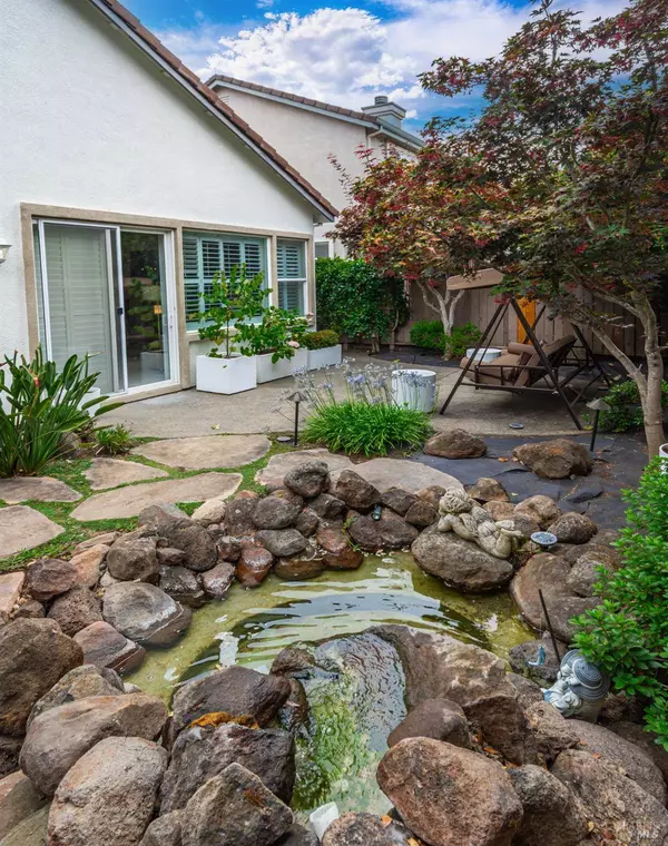 1266 Eagle DR, Windsor, CA 95492