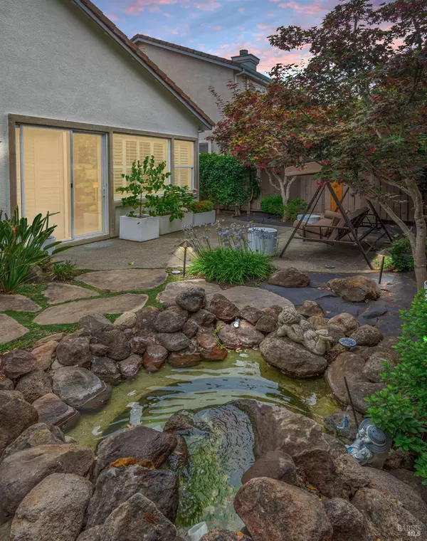 1266 Eagle DR, Windsor, CA 95492