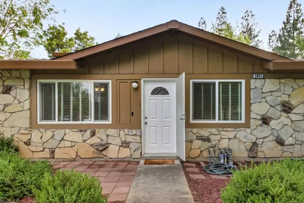 5097 Connecticut DR #1, Sacramento, CA 95841