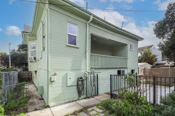 2204 10th ST, Sacramento, CA 95818