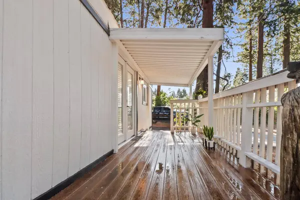 12 Rim St, Pollock Pines, CA 95726