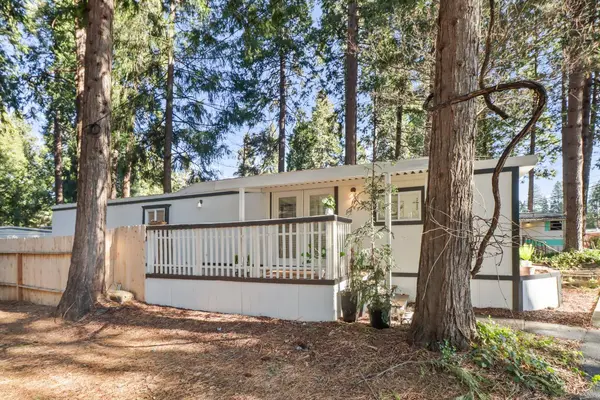 12 Rim St, Pollock Pines, CA 95726