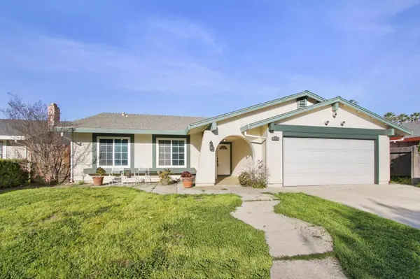 1522 Saratoga DR, Woodland, CA 95695