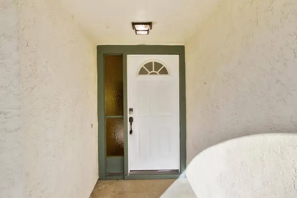 1522 Saratoga DR, Woodland, CA 95695