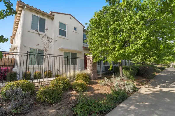 5301 E Commerce WAY #74102, Sacramento, CA 95835