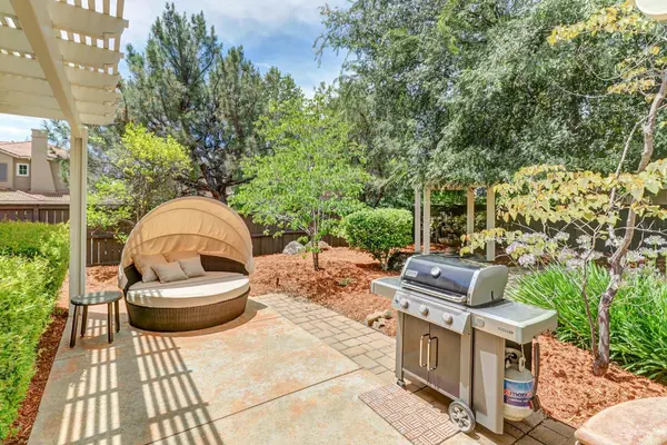 1168 Venezia DR, El Dorado Hills, CA 95762