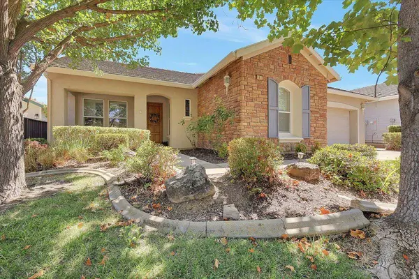 2612 Heritage Park LN, Sacramento, CA 95835
