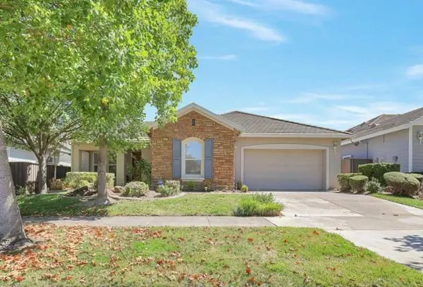2612 Heritage Park LN, Sacramento, CA 95835