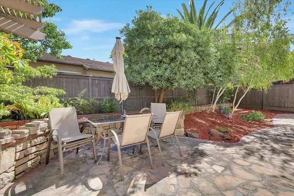 2612 Heritage Park LN, Sacramento, CA 95835