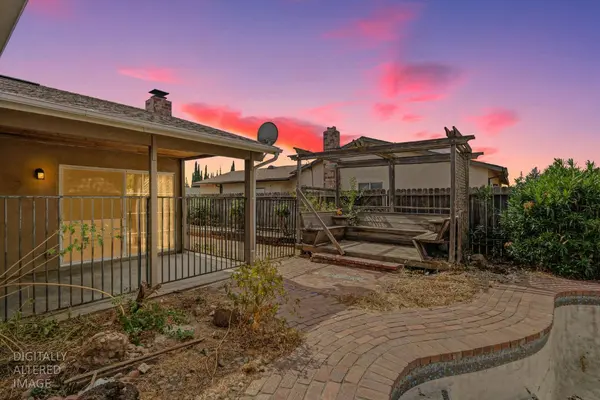 5505 Great Smokey ST, Sacramento, CA 95823