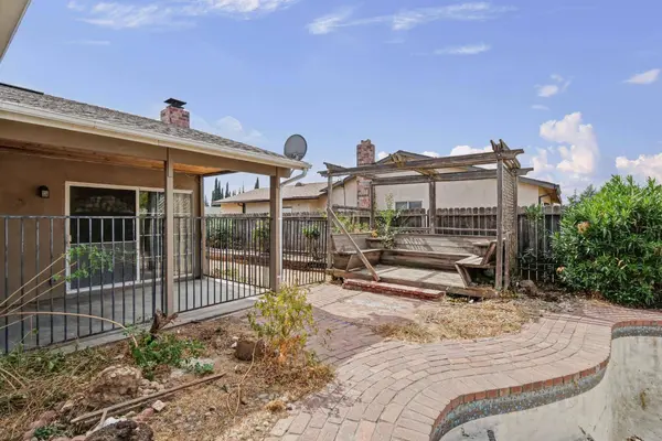 5505 Great Smokey ST, Sacramento, CA 95823