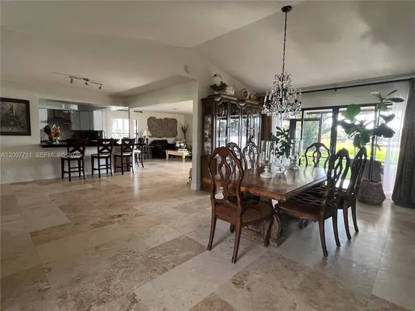 6198 Brandon St #6198, Palm Beach Gardens, FL 33418